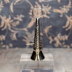 Vintage Posy Holder Silver Tone Bouquet Holder Chain Pin Estate